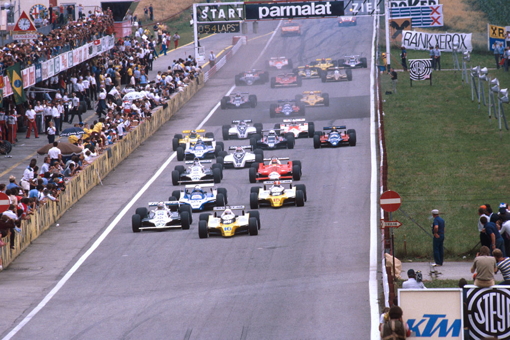 Rene Arnoux (Renault RE20) leads Alan Jones (Williams FW07B Ford), Didier Pironi (Ligier JS11/15 Ford) and Jean-Pierre Jabouille (Renault RE20) at the start.
