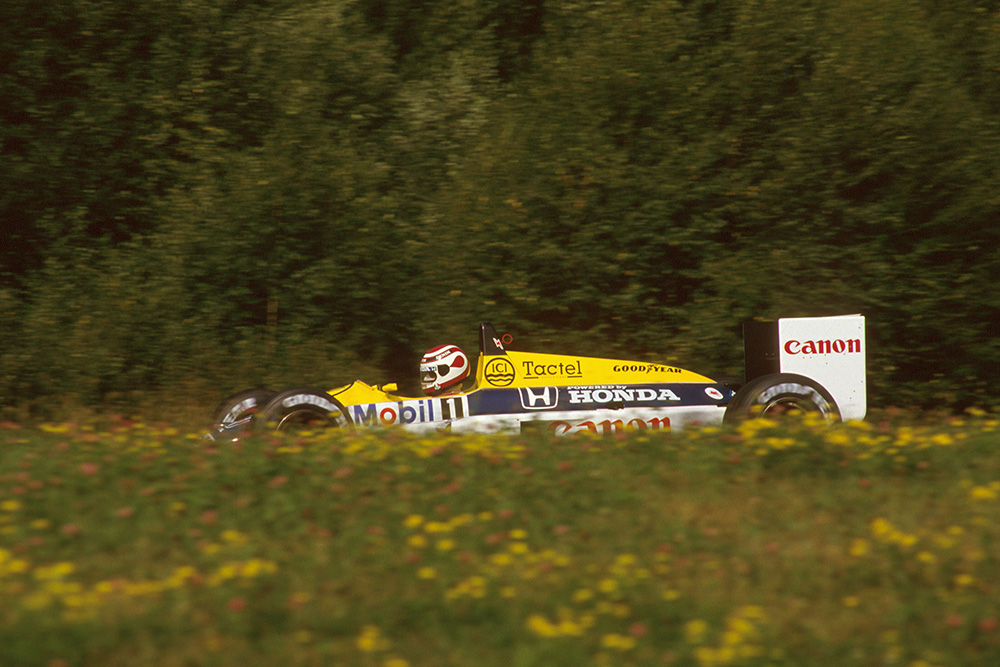 Nelson Piquet in his Williams FW11B Honda.