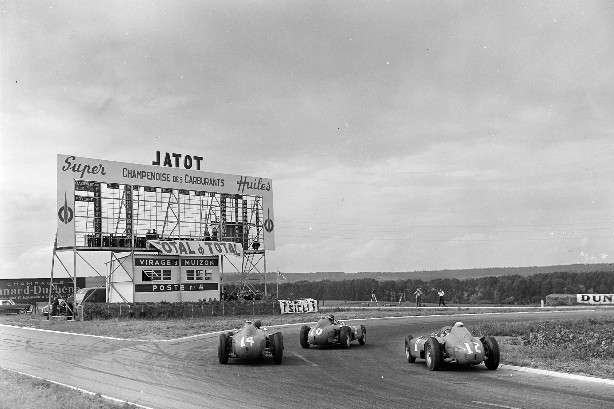 The Ferraris battle on