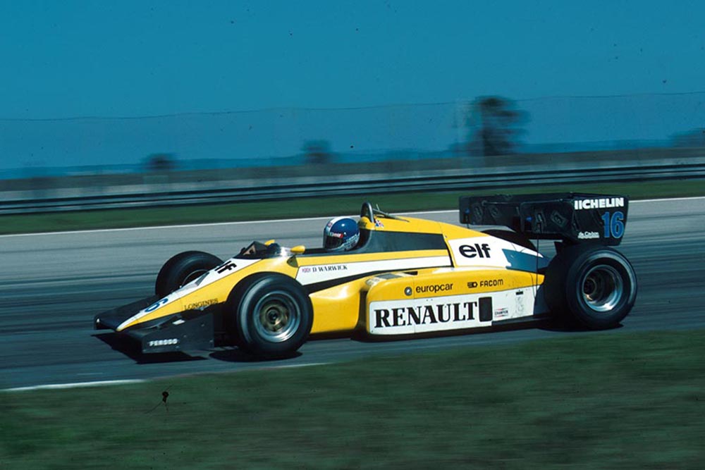 Derek Warwick driving a Renault RE50.