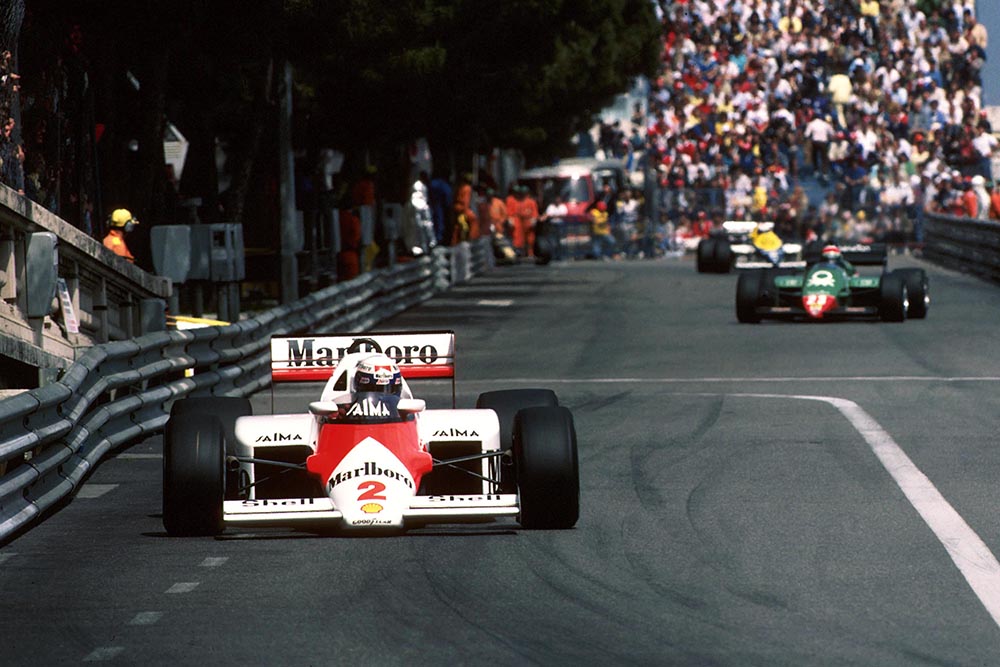 Race winner Alain Prost leads the pack in his McLaren MP4/2B.