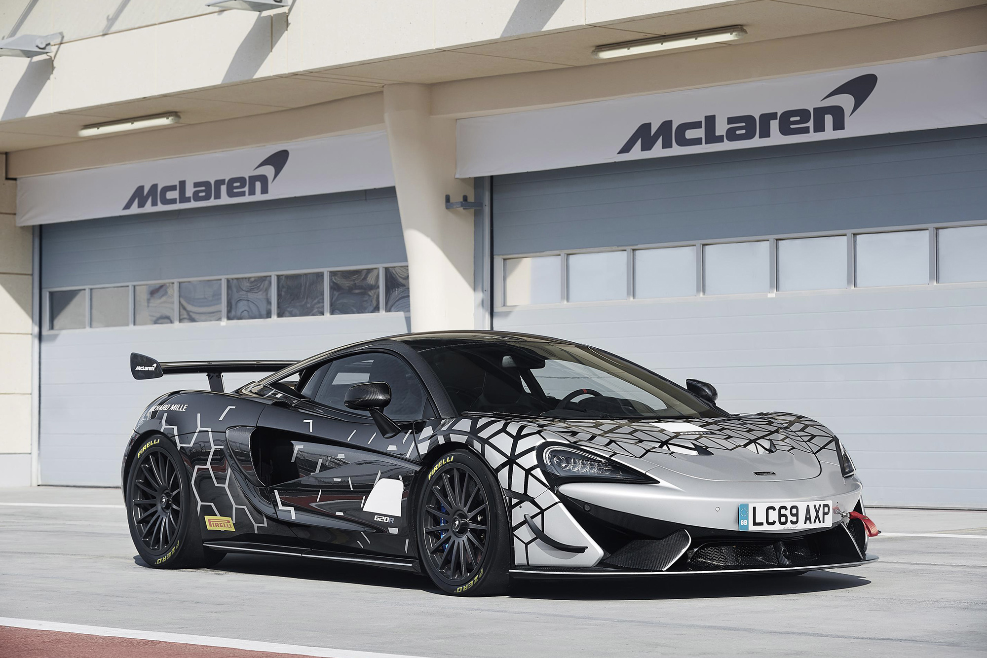 The McLaren 620R