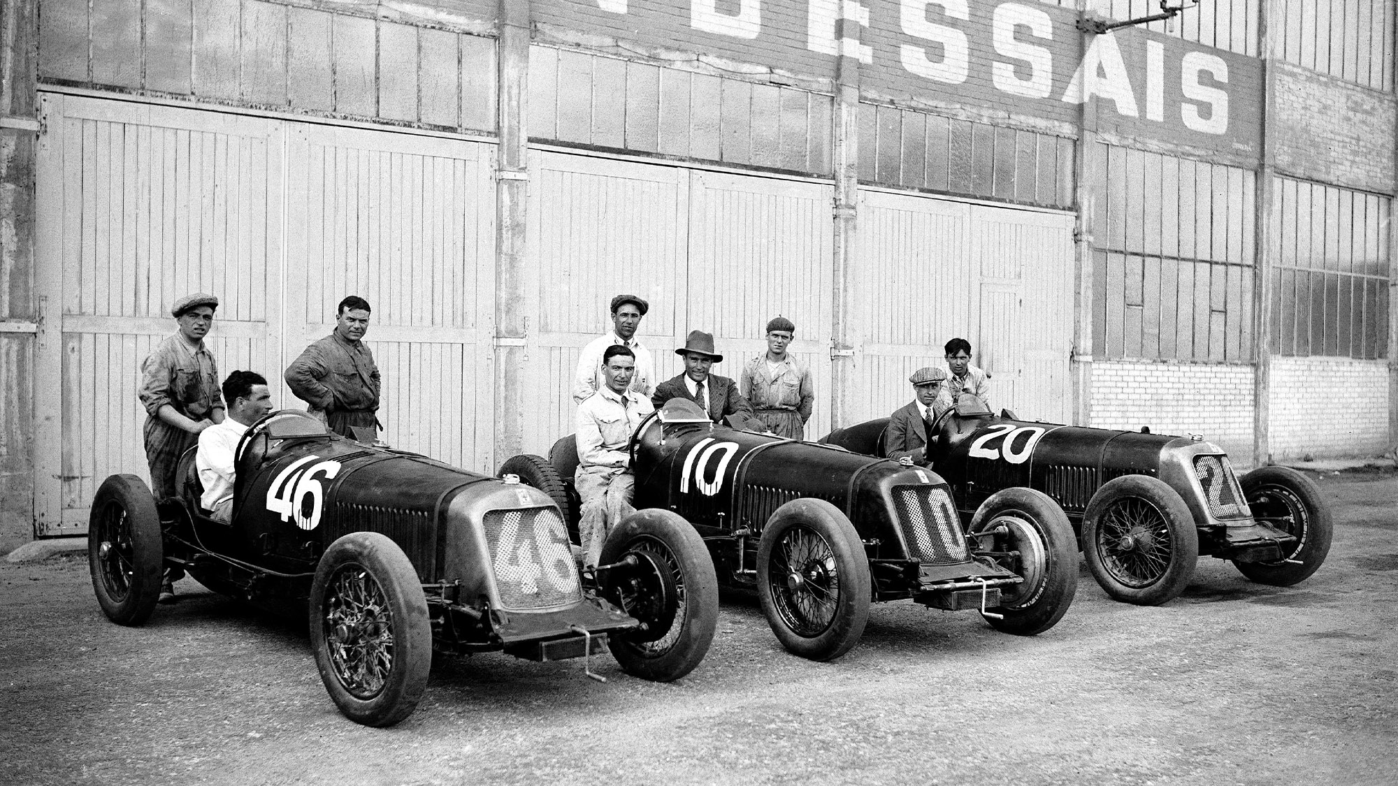 Maserati team before the 1931 French Grand Prix at Montlhery with Clement Biondetti, Luigi Parenti, Luigi Fagioli, Ernesto Maserati and René Dreyfus, Pietro Ghersi