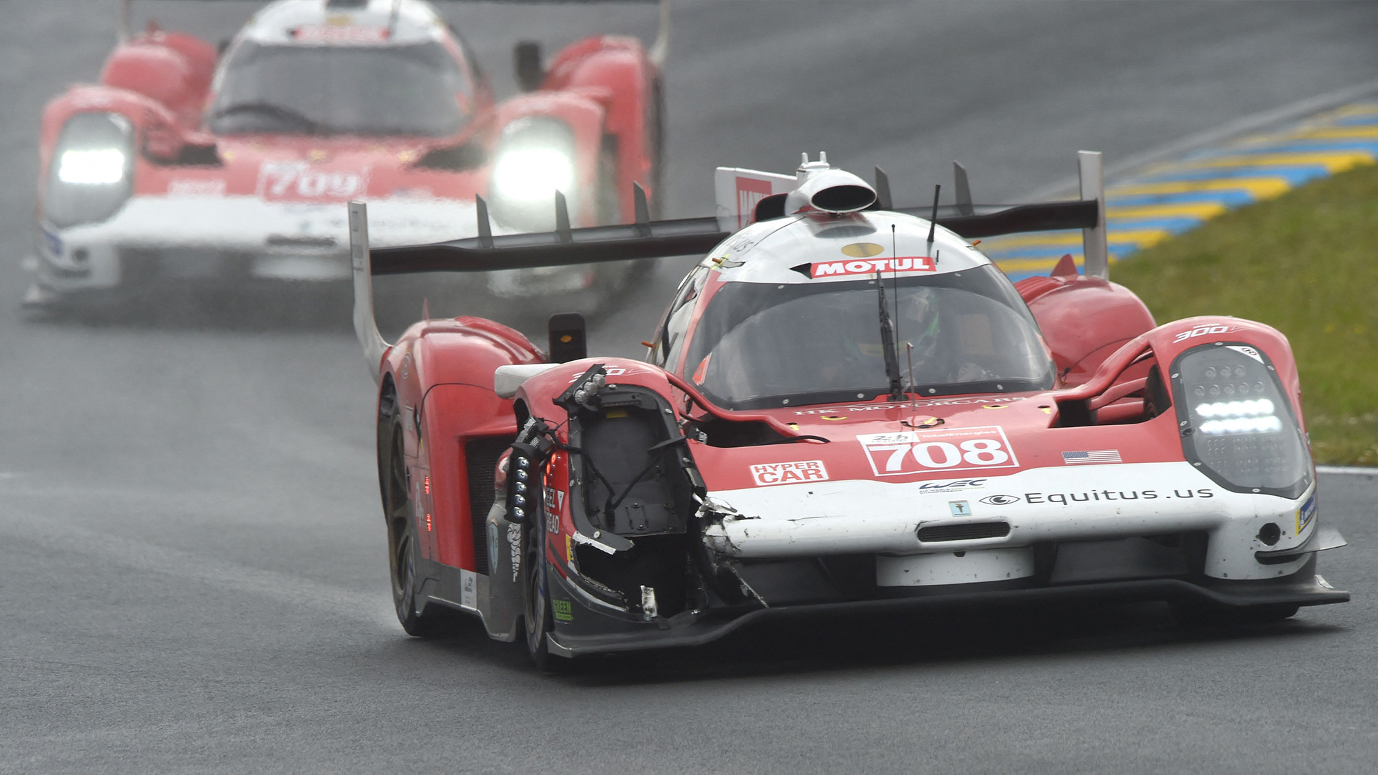 Damaged Glickenhaus of Olivier Pla after collision with Toyota