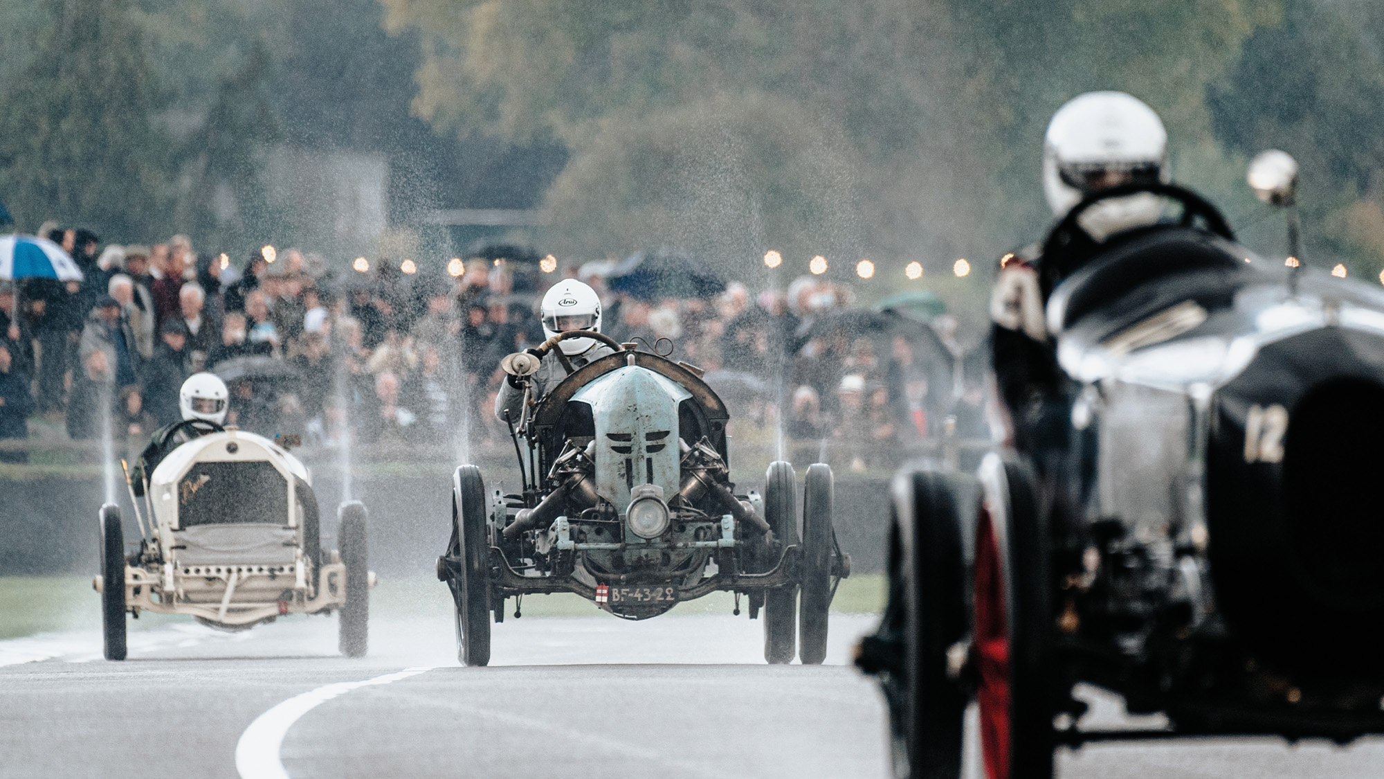 Vinatge cars at Goodwood Members Meeting