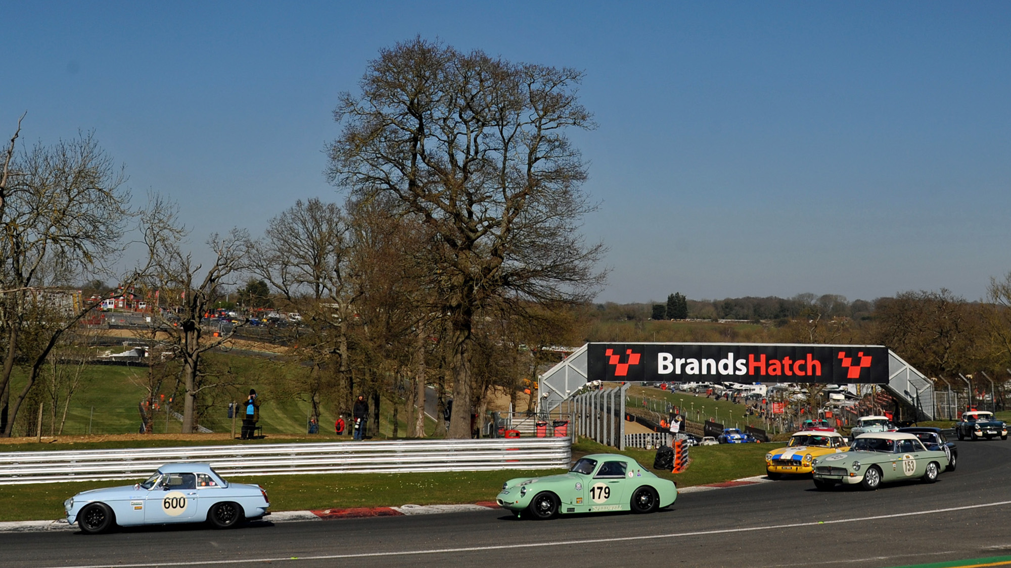 John Tordoff leads Brands Hatch Equipe race