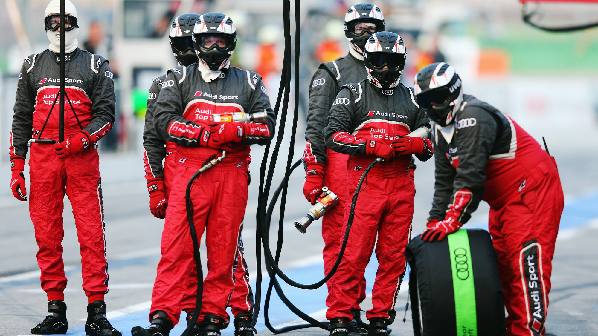 why-audi-has-confused-itself-in-search-to-buy-an-f1-team-motor
