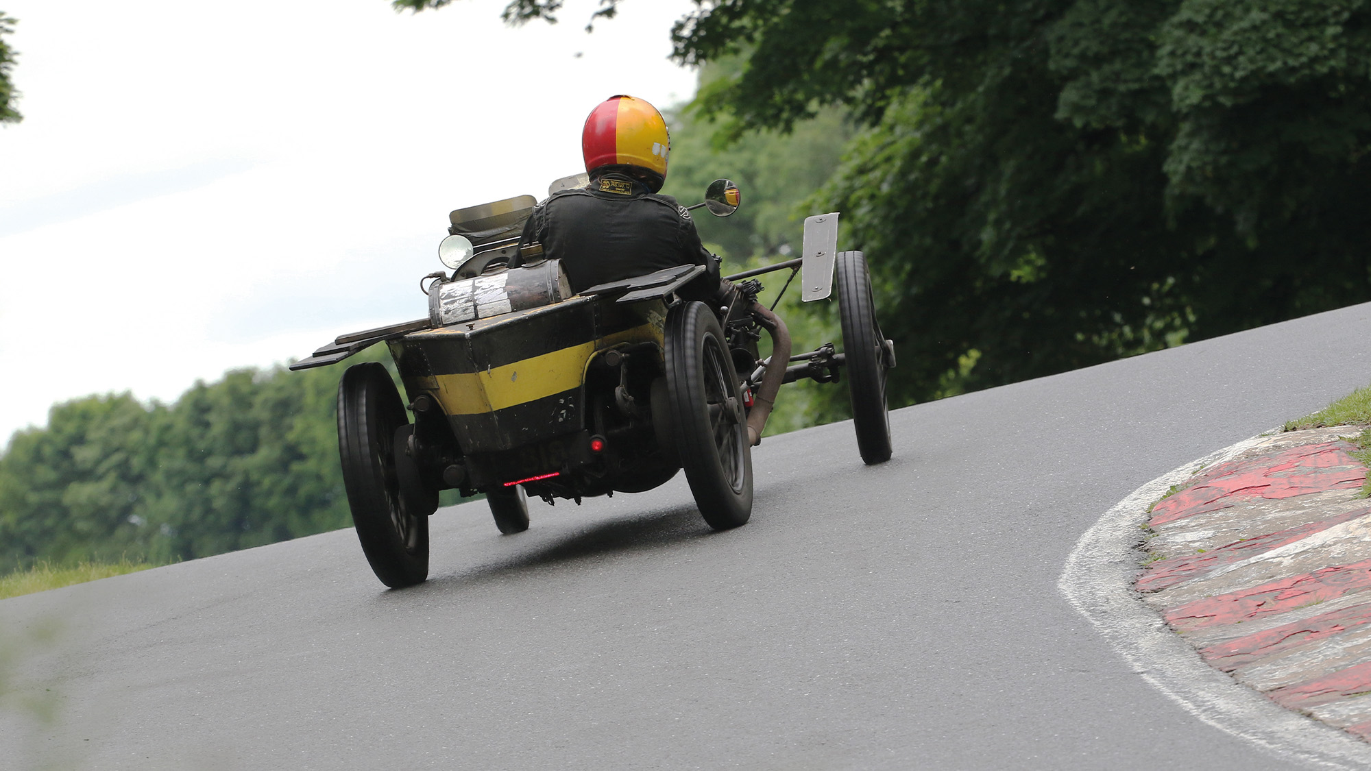Hughie Walker in Thunderbug classic ar
